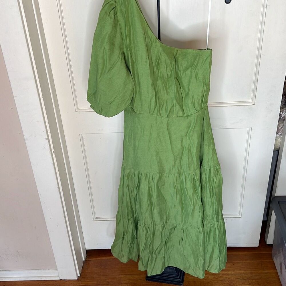 Petal & Pup One-Shoulder Midi Dress in Green